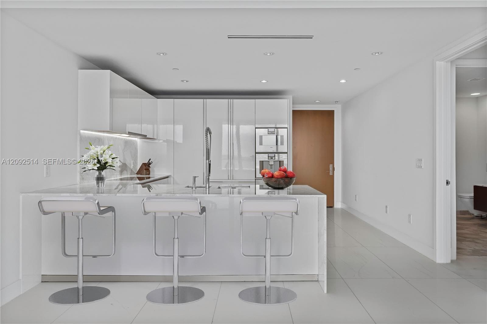 10201 Collins Ave 1104 photo 12