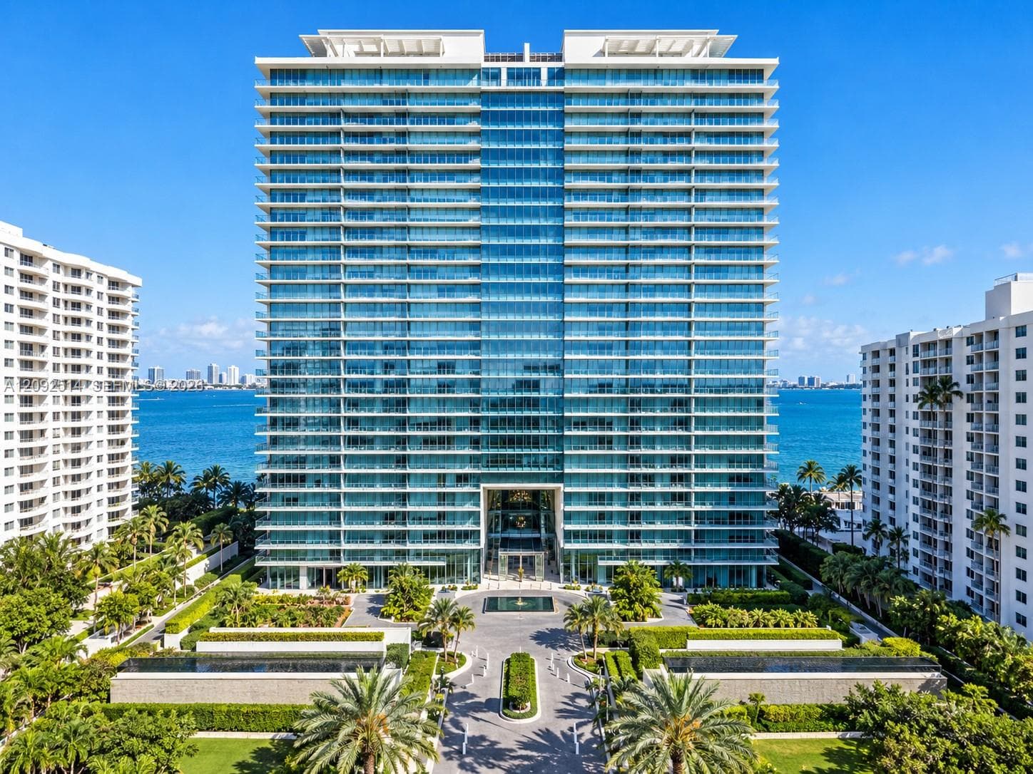 10201 Collins Ave 1104 photo 1