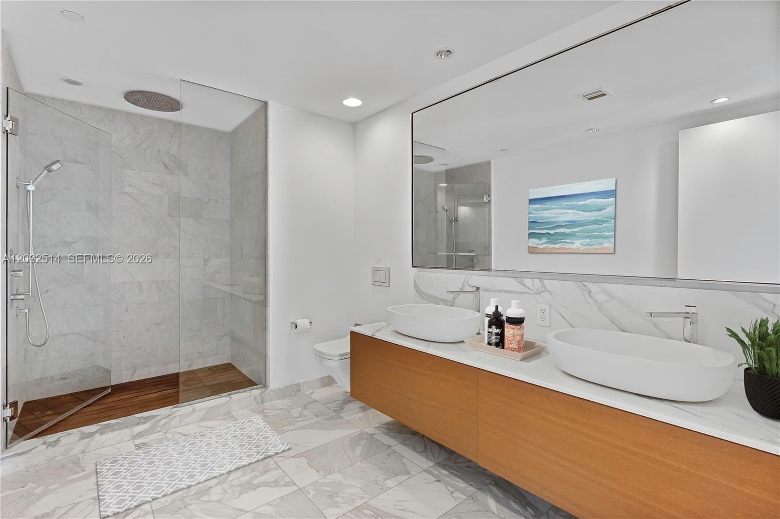 10201 Collins Ave 1104 photo 9