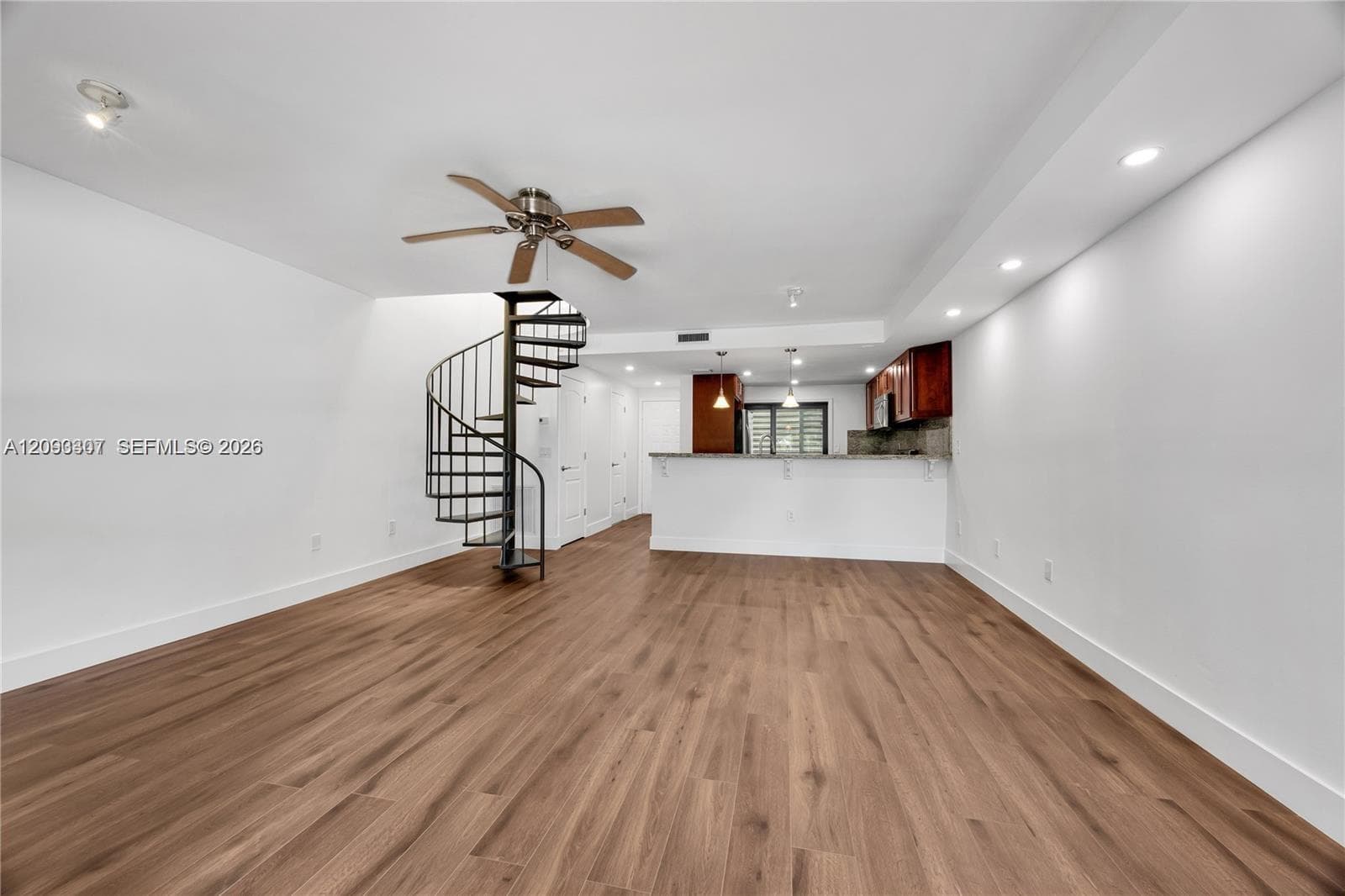 3808 NE 6th Ave 1 photo 5