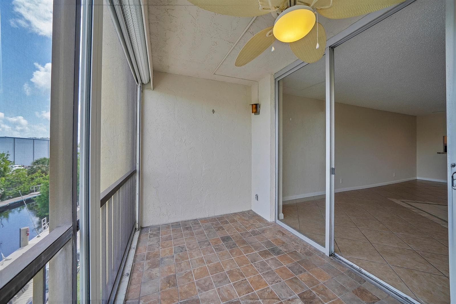 777 S FEDERAL Highway 305O photo 25