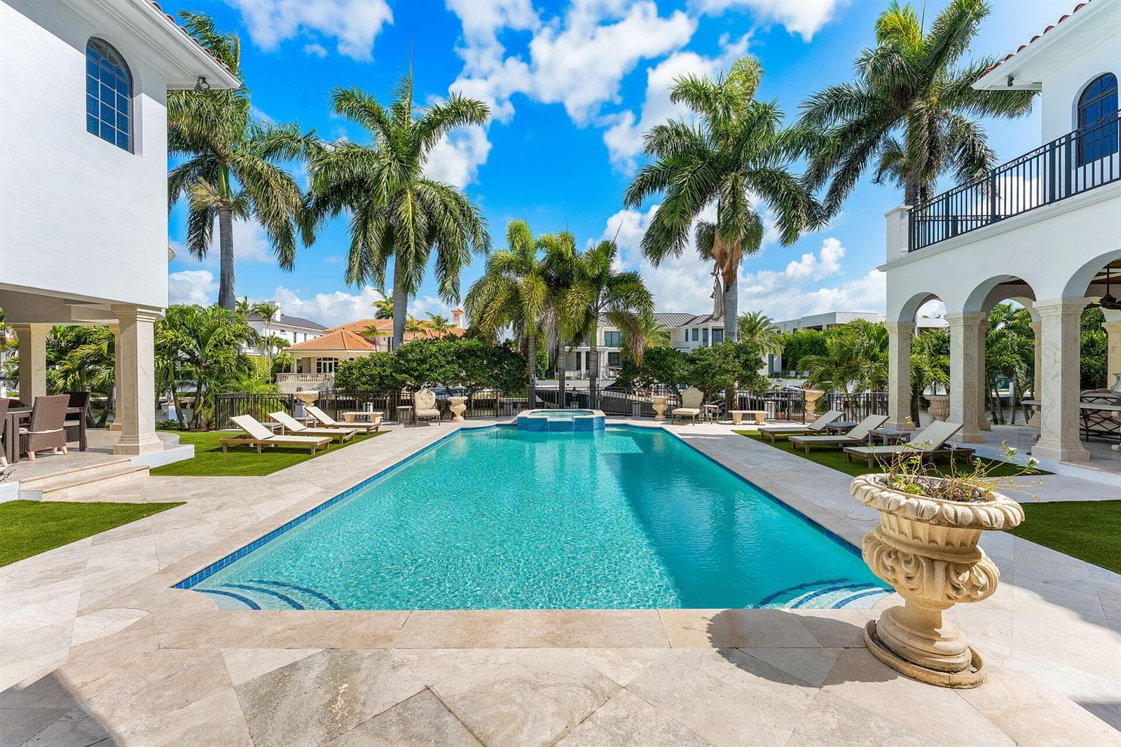 251 W Coconut Palm Road photo 25
