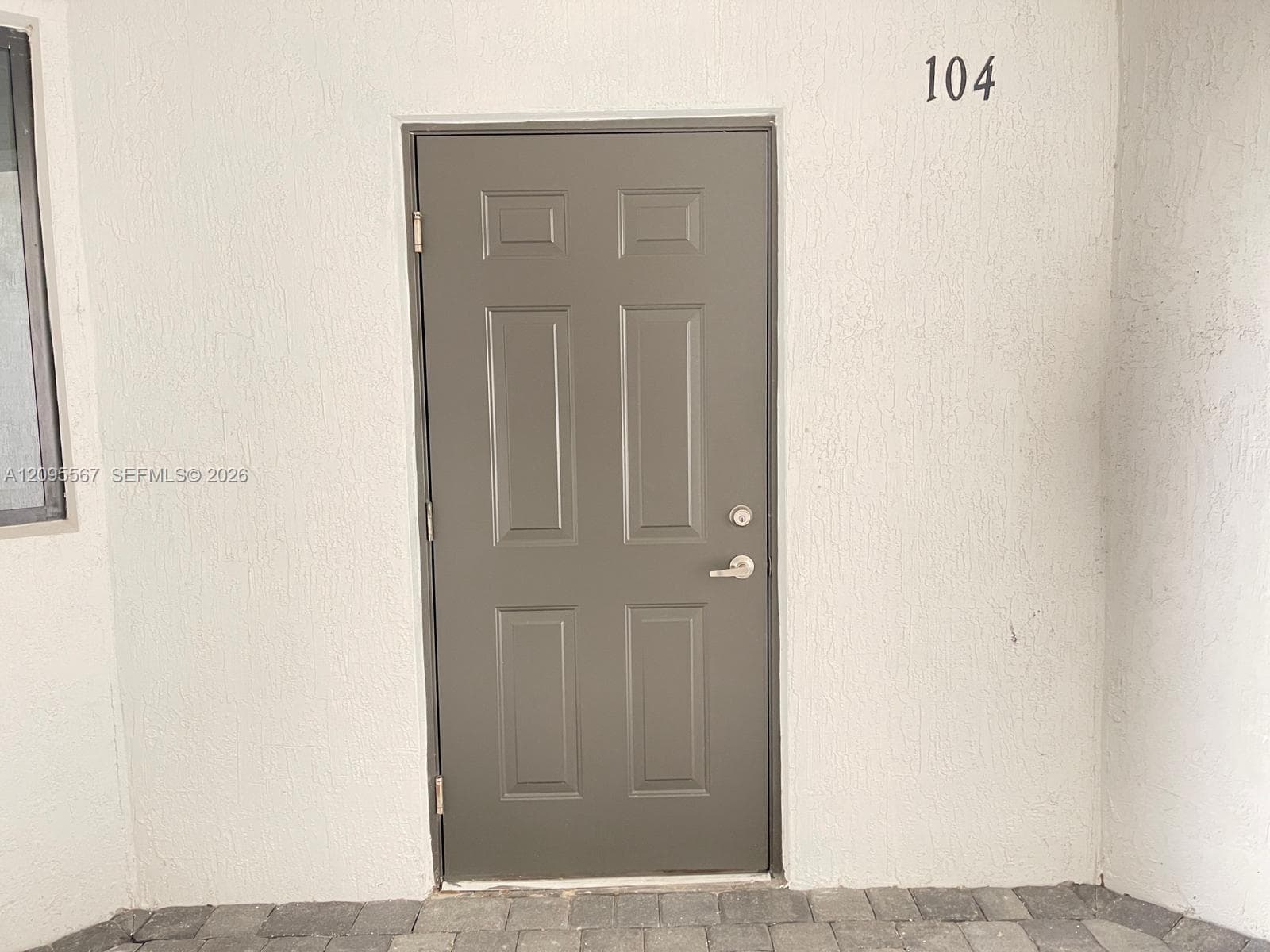 15600 SW 136 St. 104 photo 2