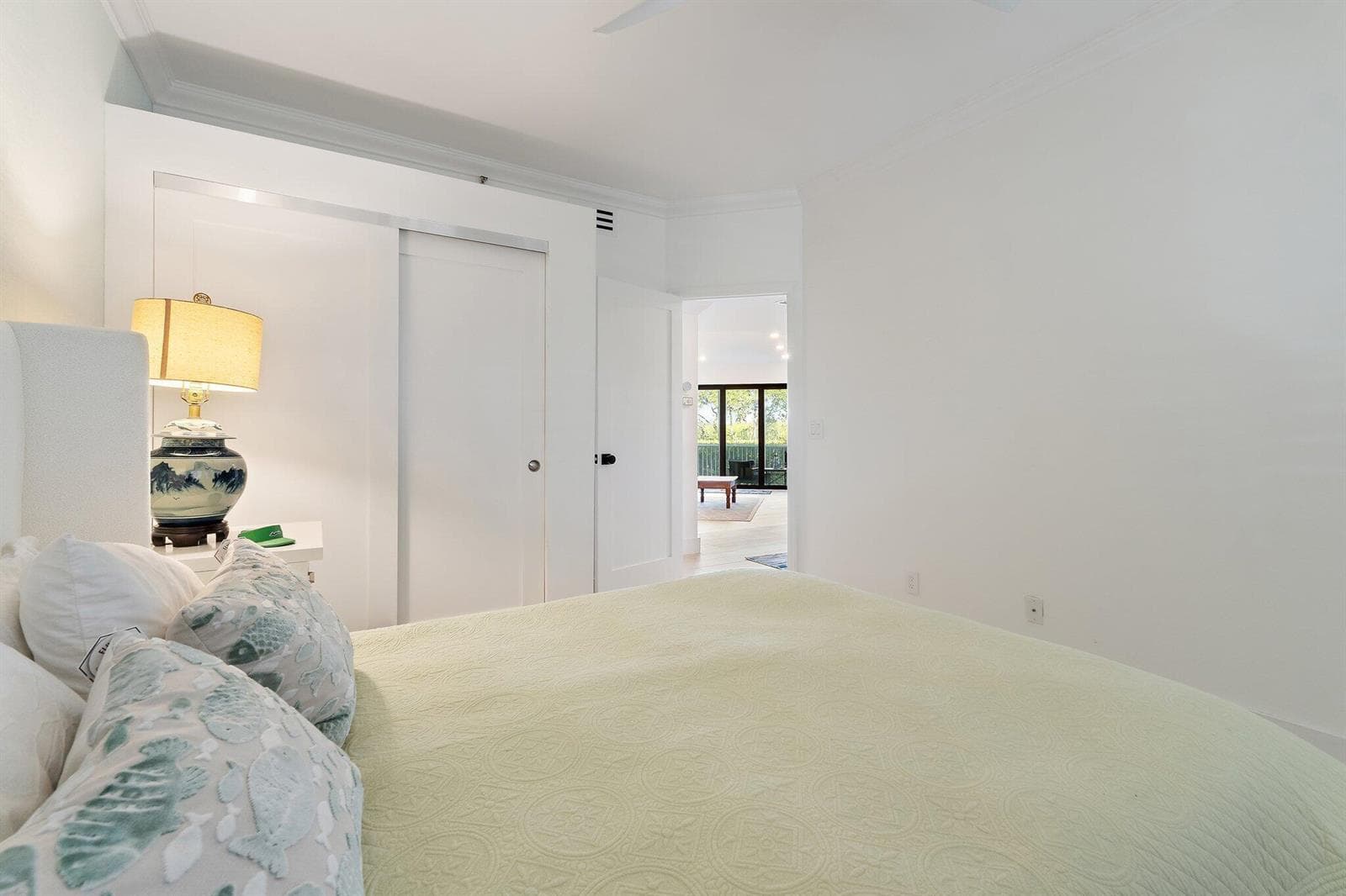 200 WATERWAY Road 105 photo 20