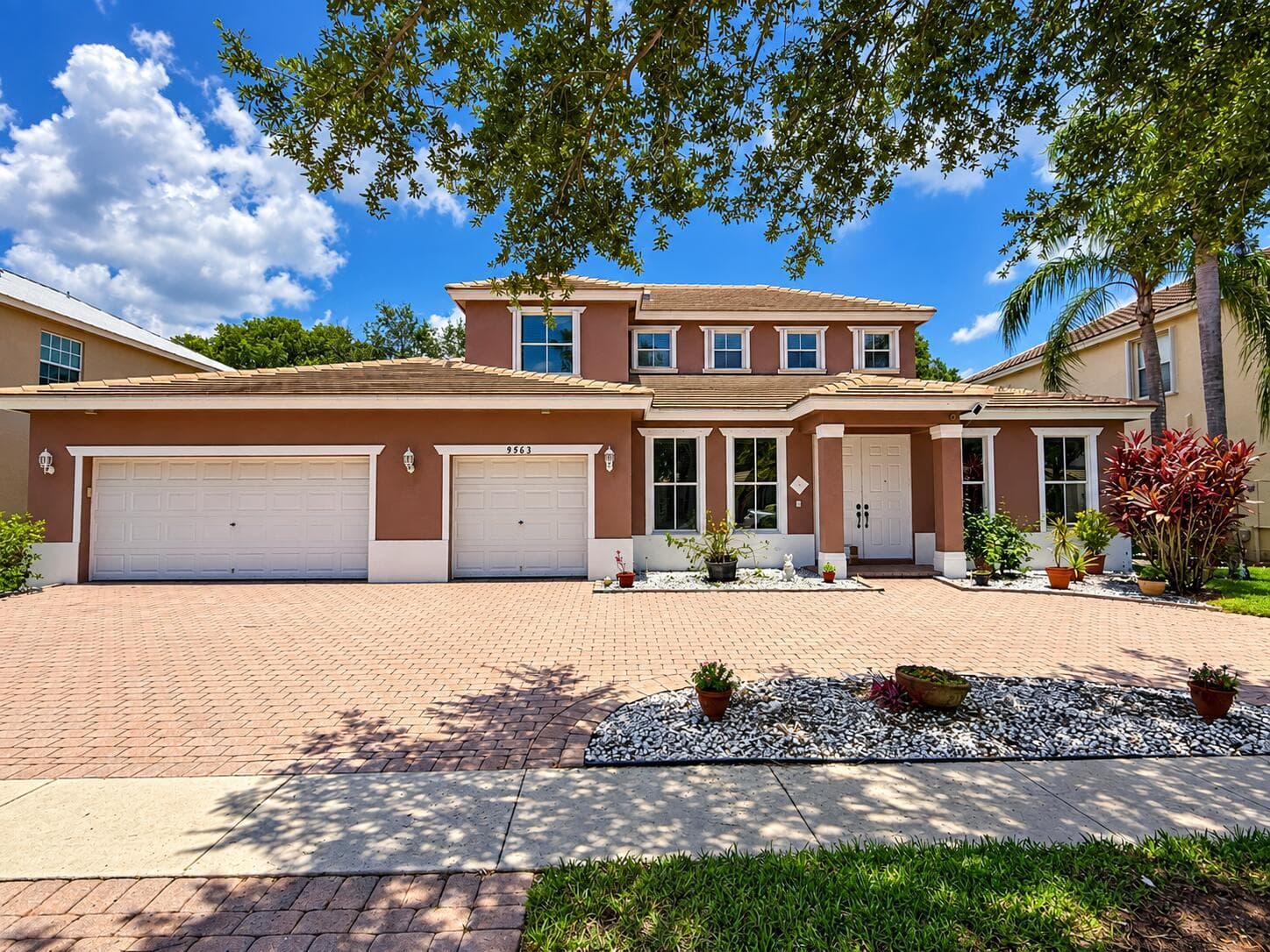 9563 SEDGEWOOD Drive photo 1