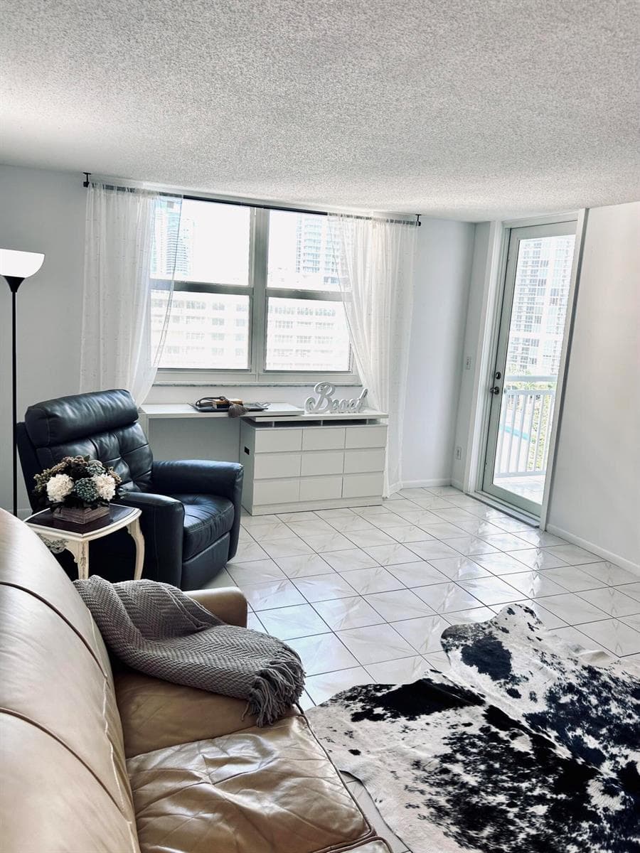 1849 S OCEAN Drive 1105 photo 3