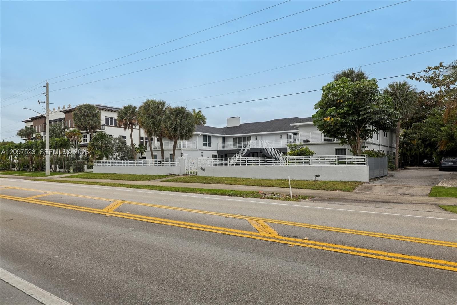 461 N Ocean Blvd 0050 photo 2