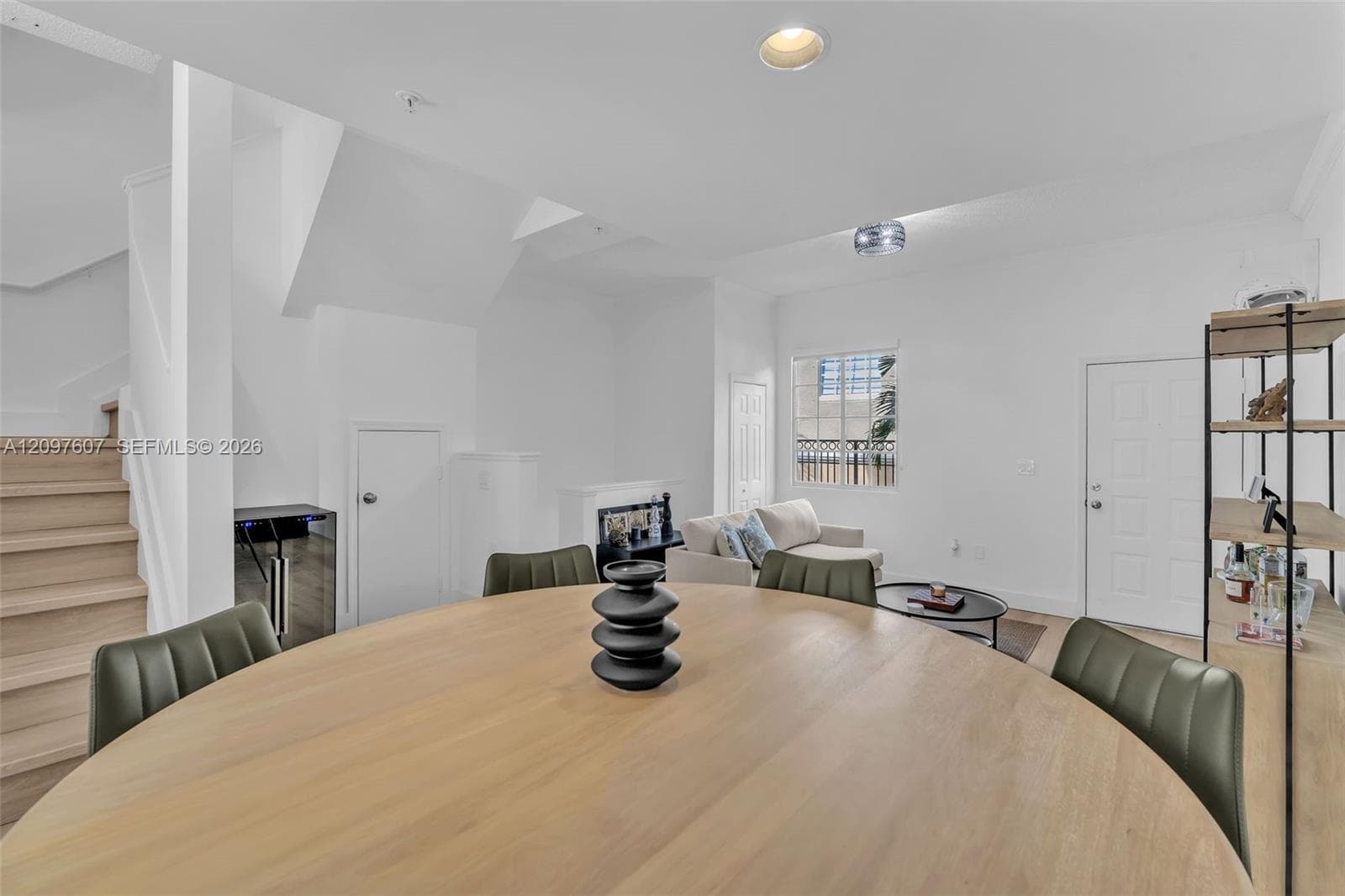 2921 NE 185th St (Remodeled) 1203 photo 18
