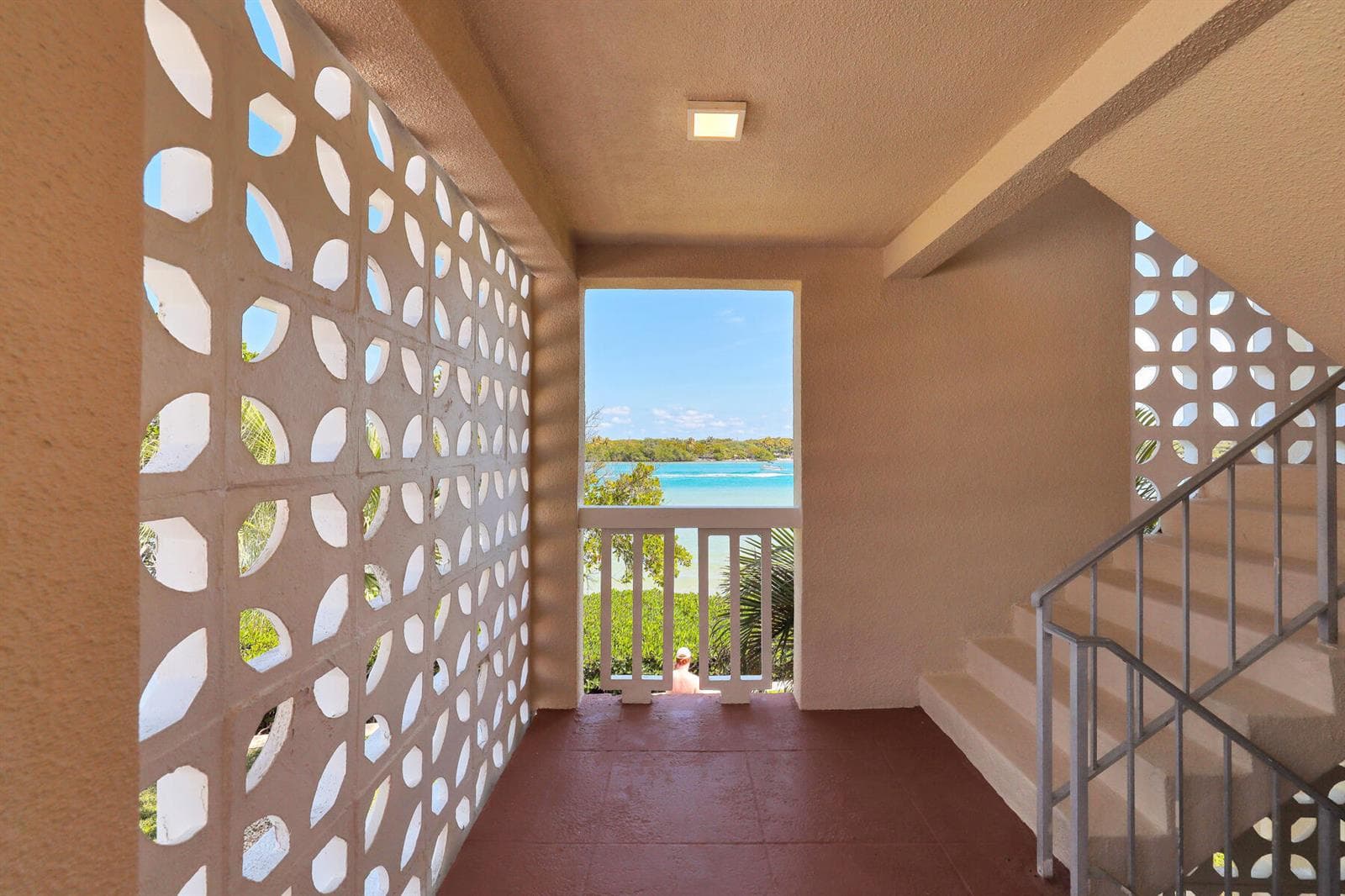 100 Waterway Road photo 17