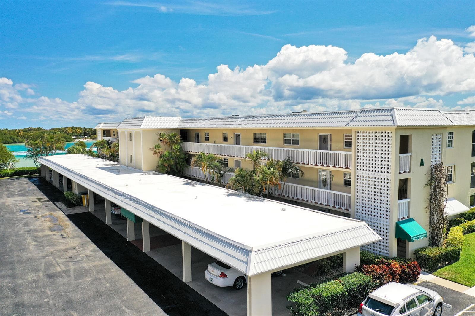 100 Waterway Road photo 3