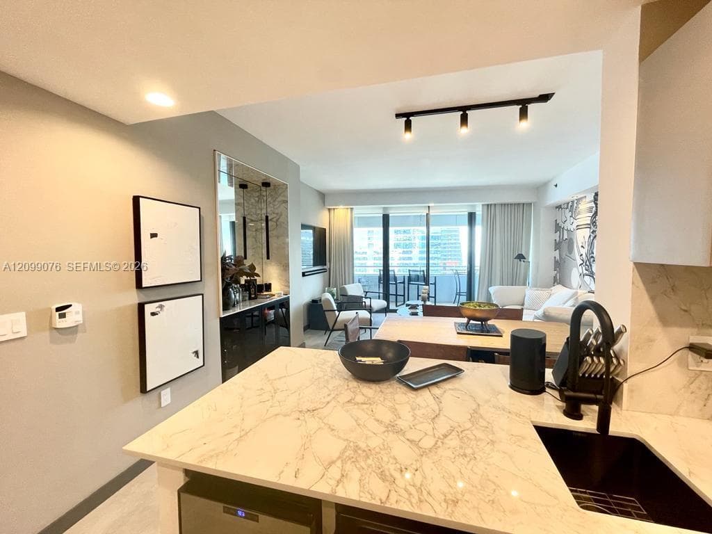 1395 Brickell Ave 3108 photo 6