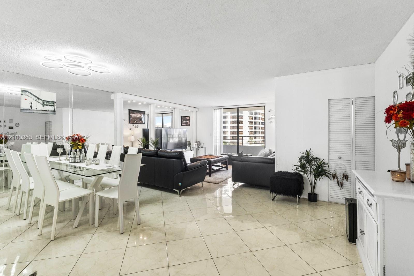 600 Three Islands Blvd 612 photo 1