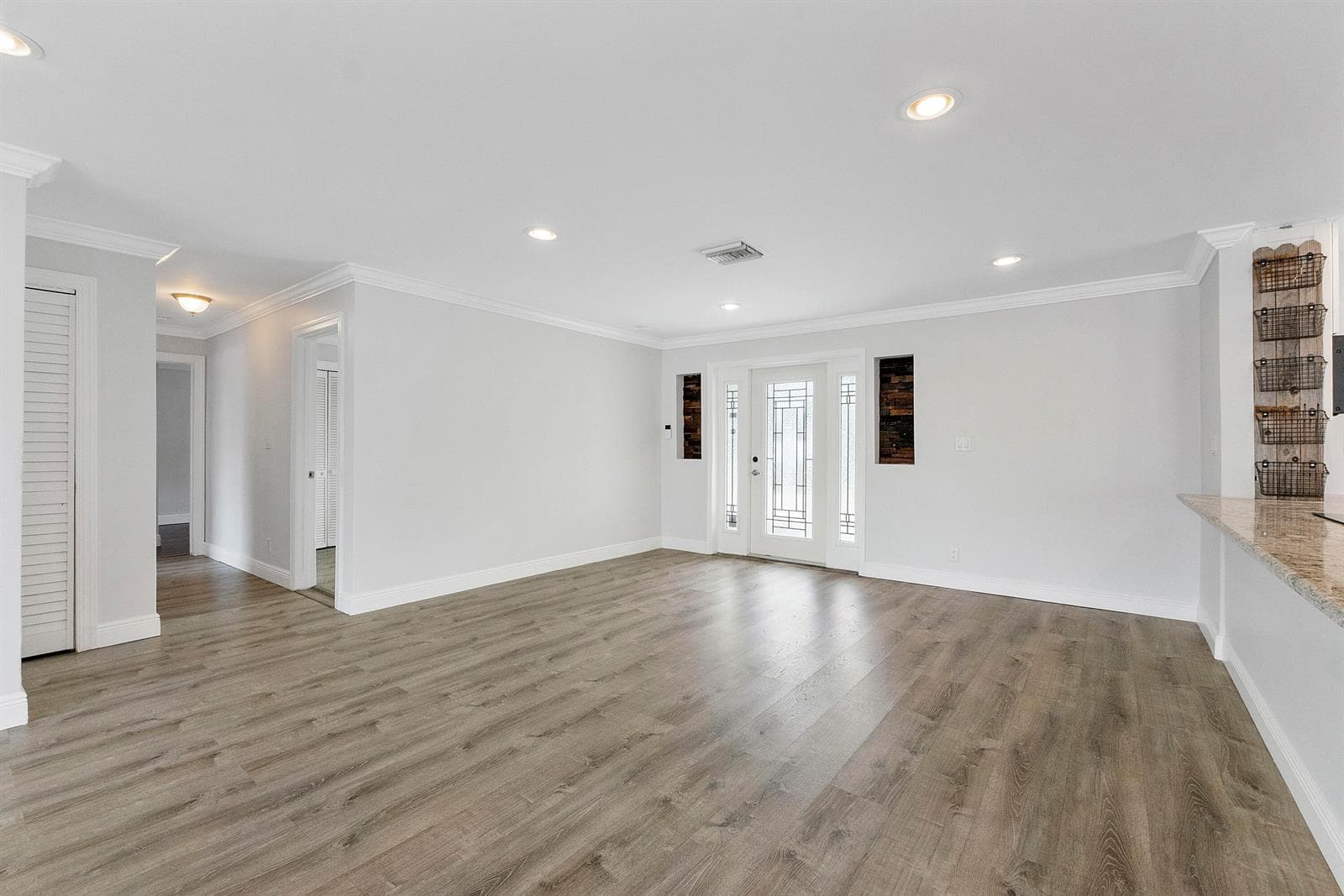 361 SE 9TH Court photo 7