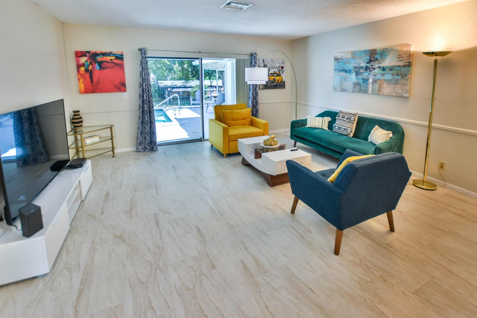 1210 SW 26th Avenue photo 3