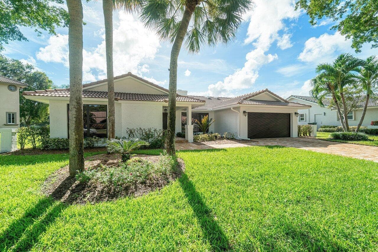 2276 NW 36th Street photo 2