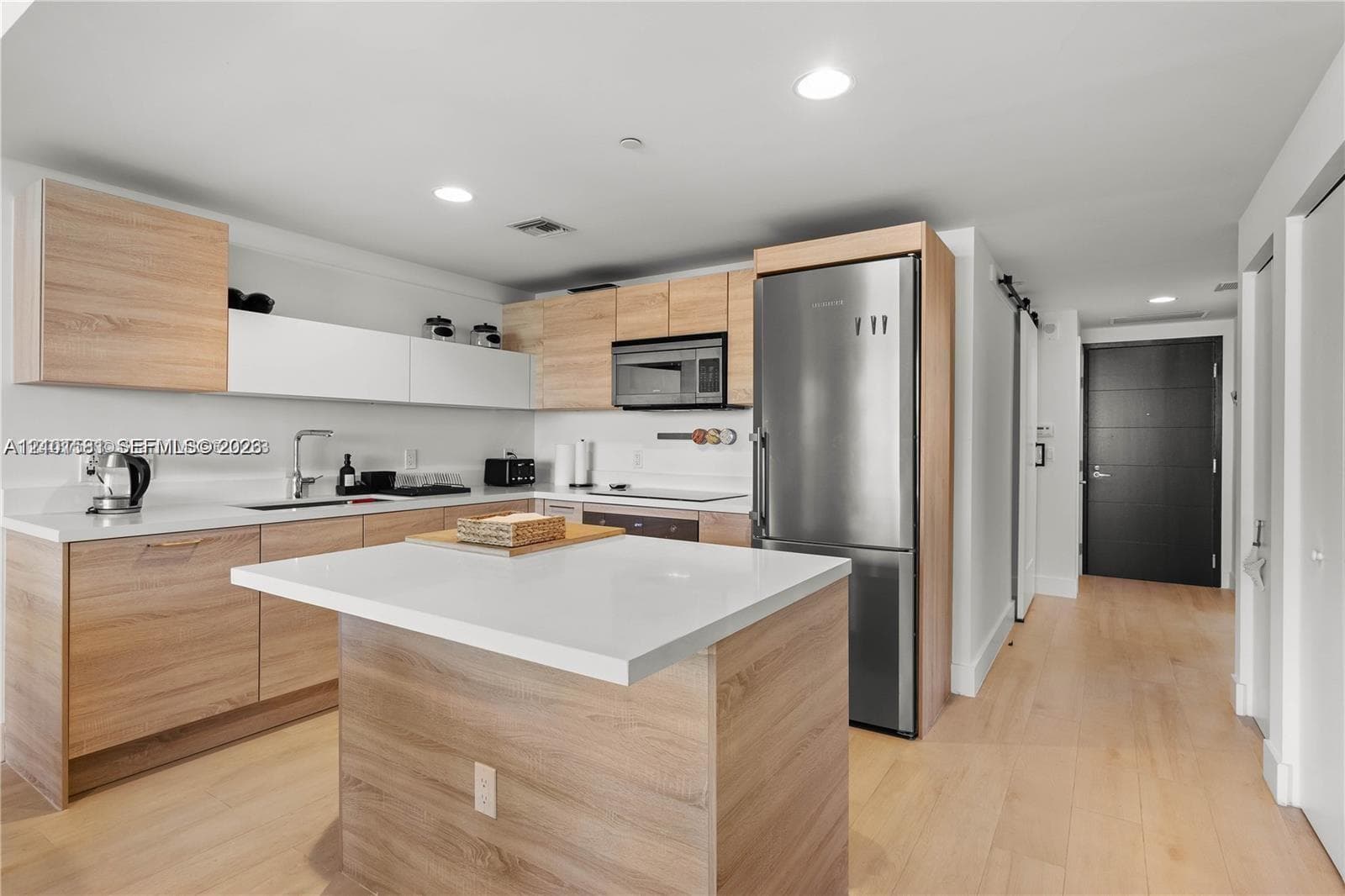 16385 Biscayne Blvd 2406 photo 10