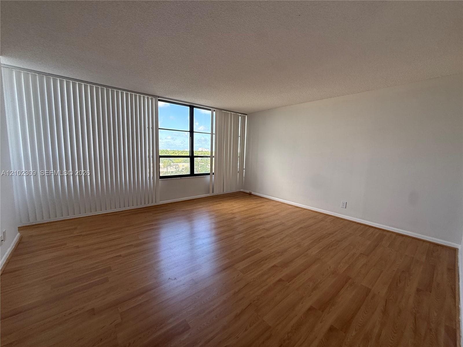 600 Three Islands Blvd 505 photo 2
