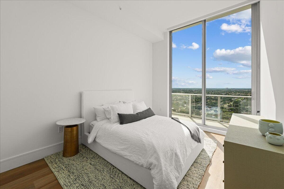 220 LAKE SHORE Drive 2406 photo 19