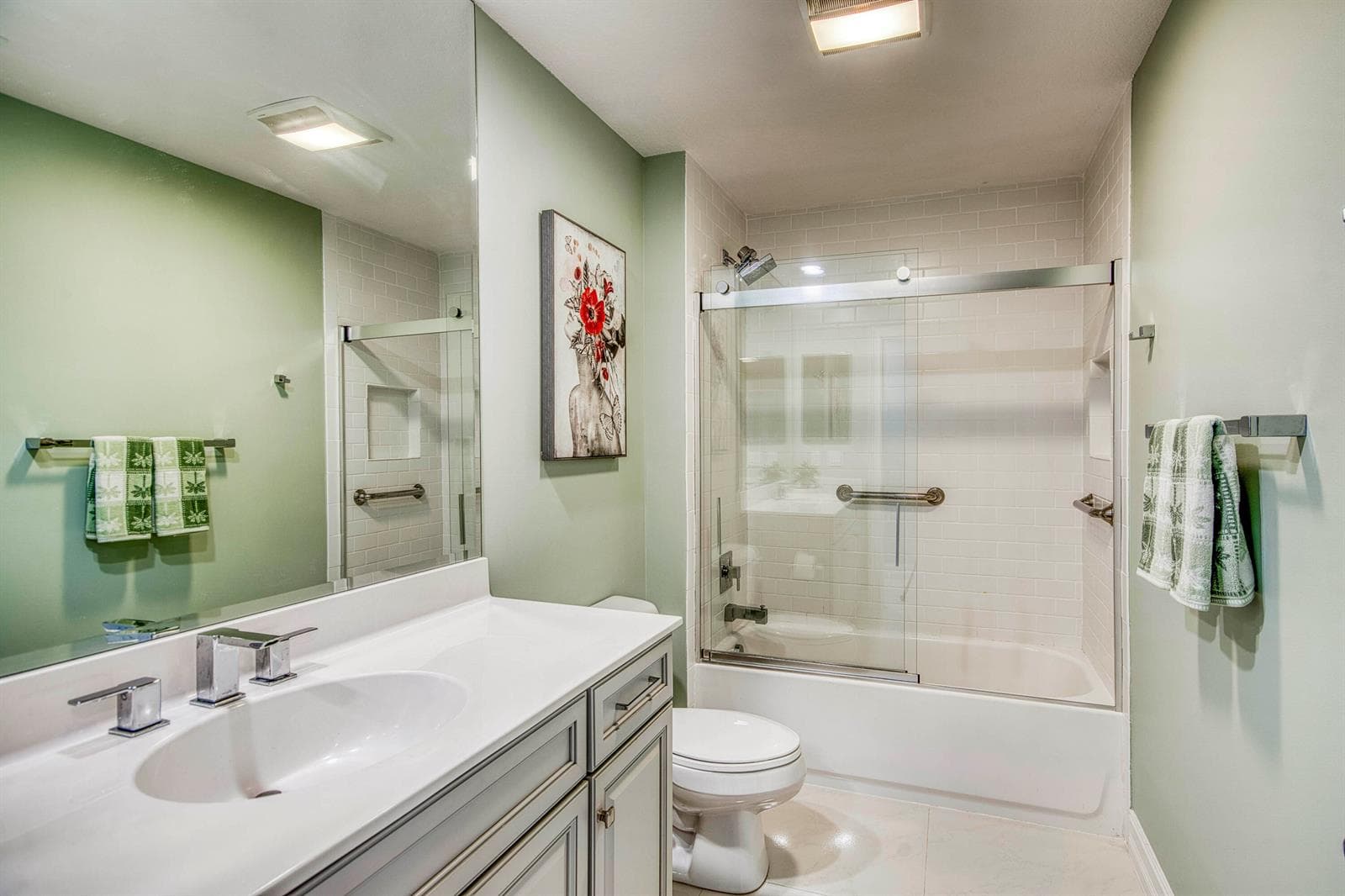 441 Bay Colony Drive N photo 17