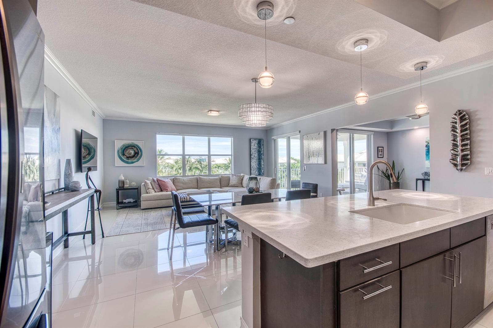 441 Bay Colony Drive N photo 5