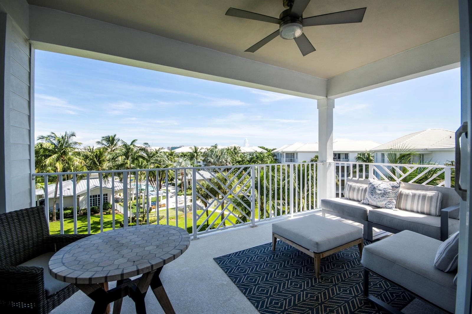441 Bay Colony Drive N photo 20