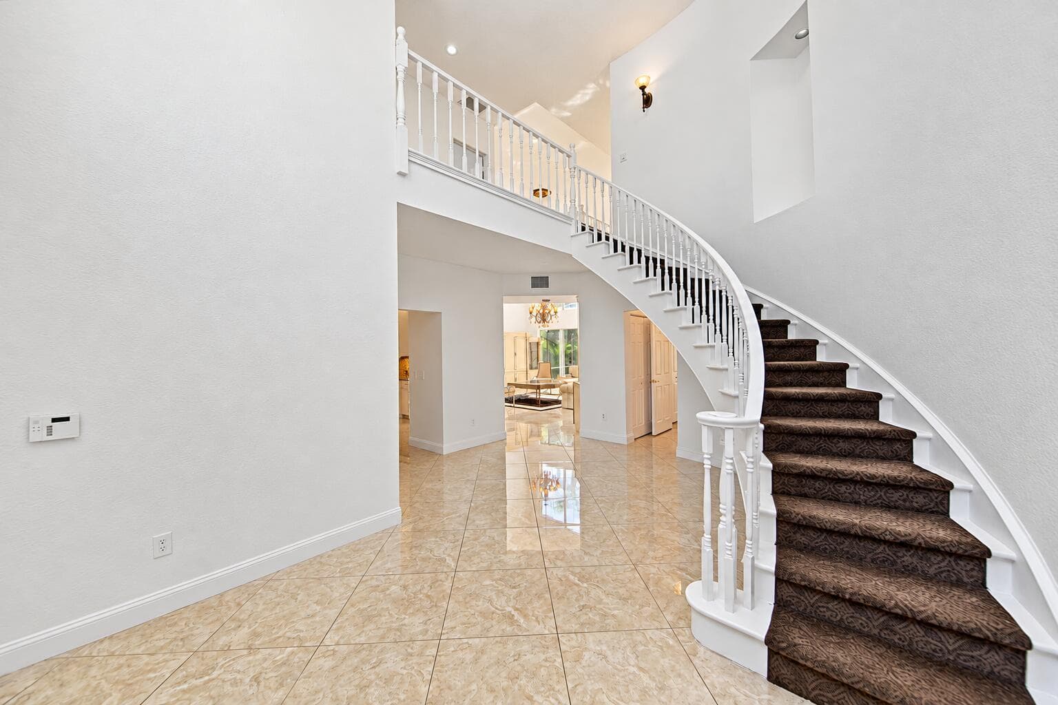 7756 Travelers Tree Drive photo 5