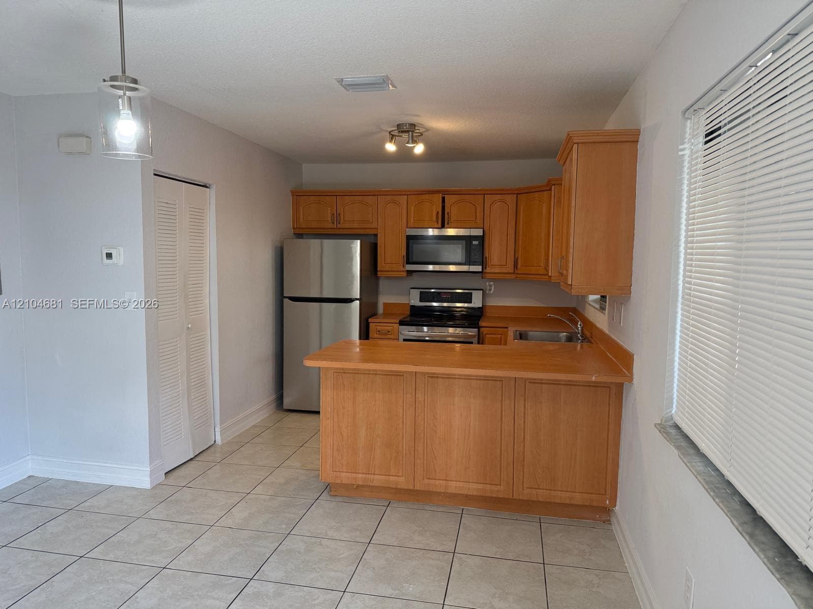 3715 NW 23rd Ct 3715 photo 3