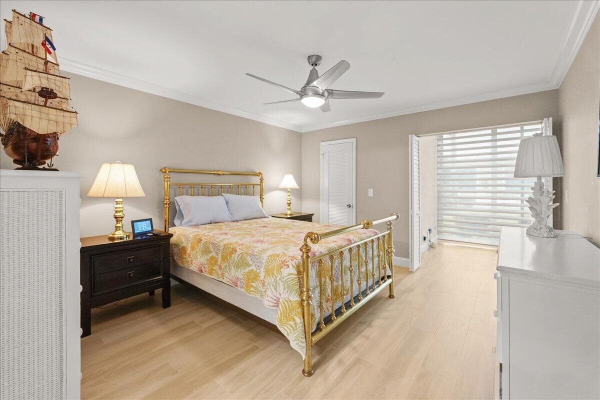 755 Saturn Street A104 photo 19
