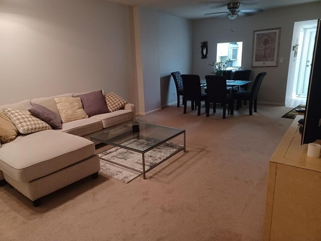303 N RIVERSIDE Drive 304 photo 12