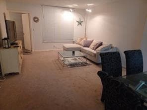 303 N RIVERSIDE Drive 304 photo 14