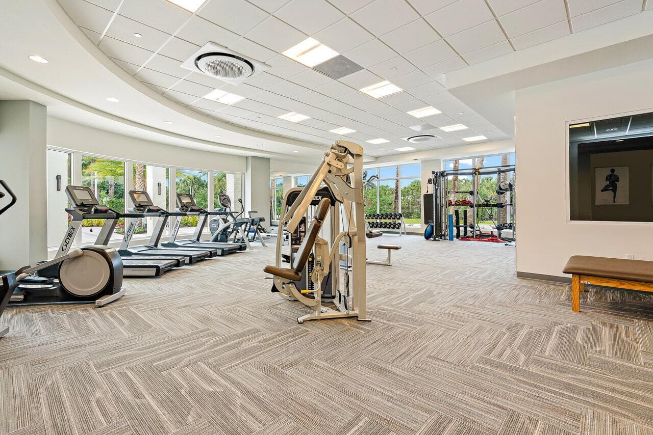 2720 Donald Ross Road 301 photo 18