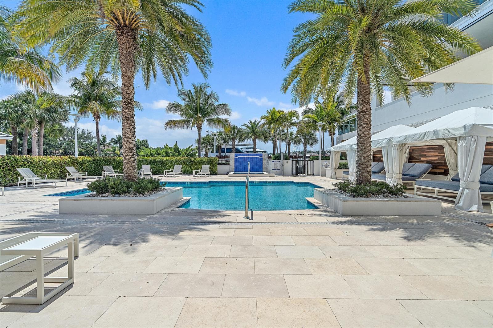 2720 Donald Ross Road 301 photo 19