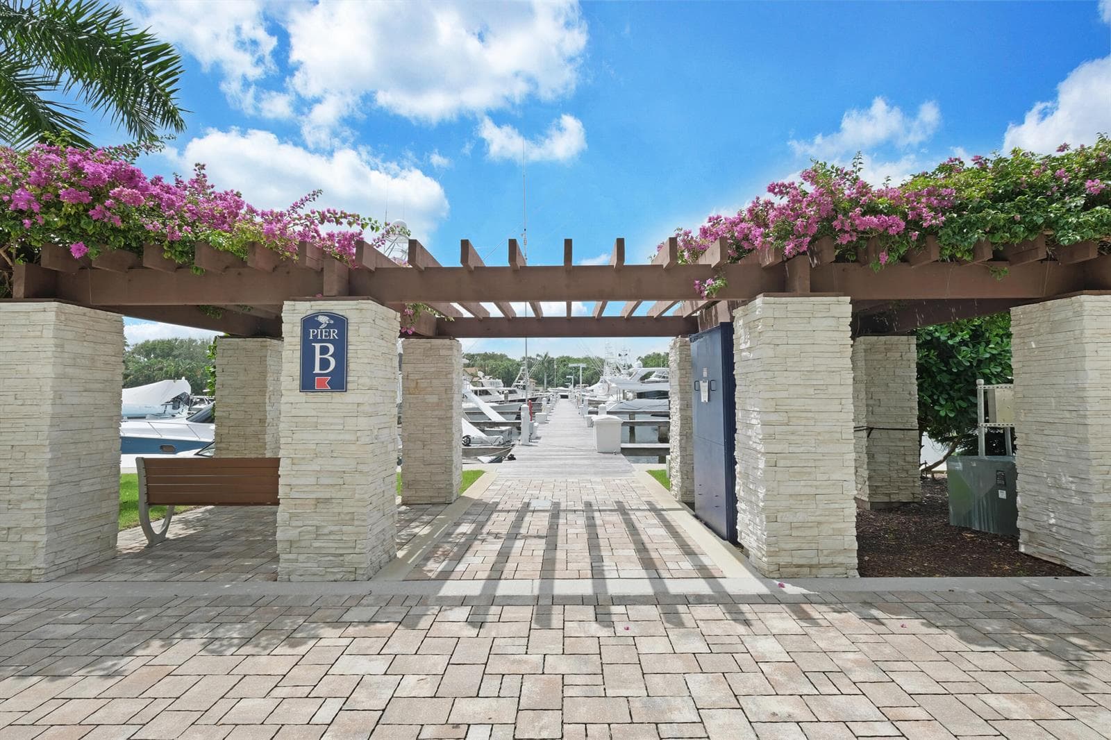 2720 Donald Ross Road 301 photo 21