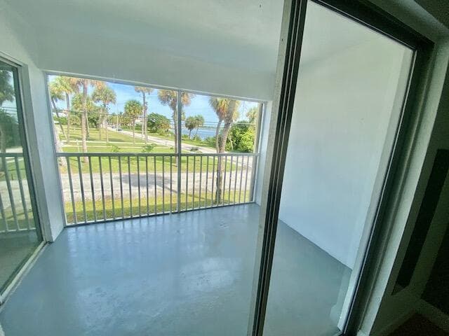 601 S Indian River Drive 9 photo 9