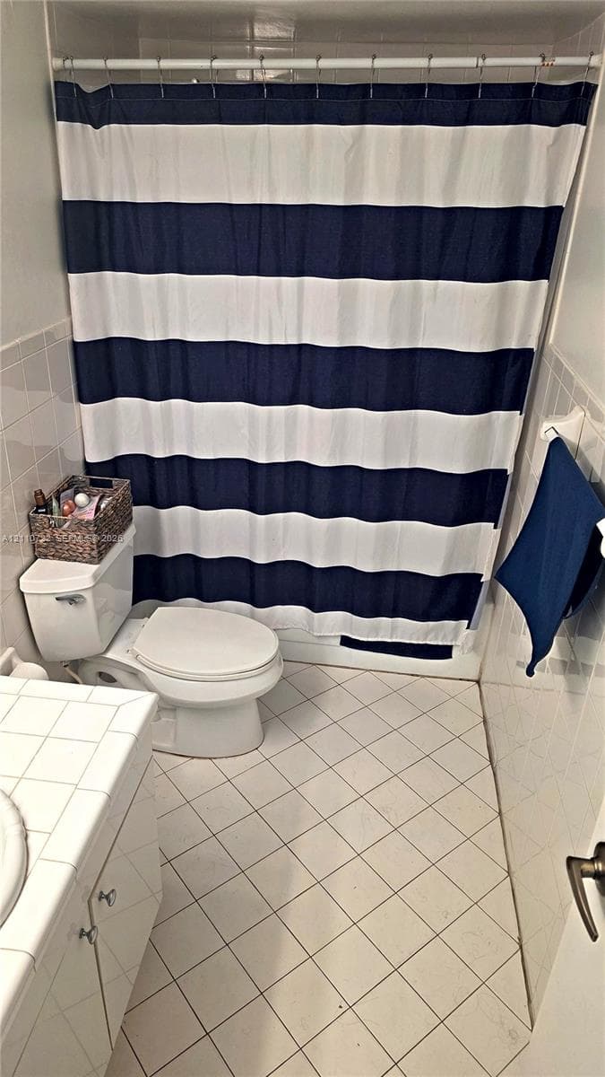 100 Edgewater Dr 115 photo 19