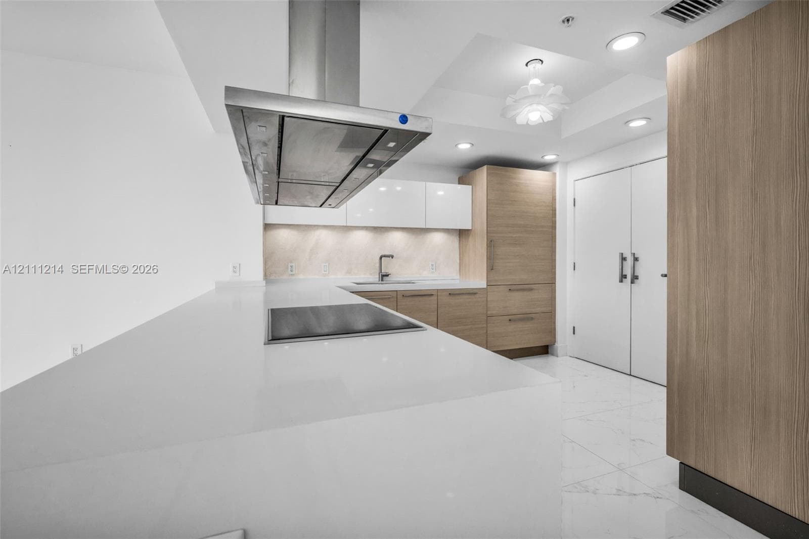 17111 Biscayne Blvd 411 photo 17