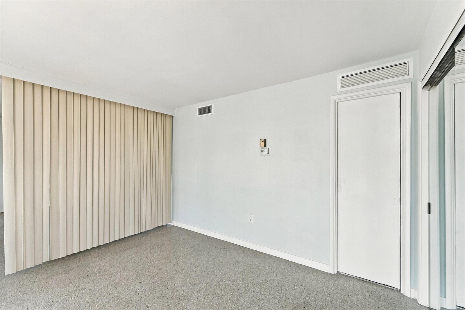 2725 NE 32ND Avenue 7 photo 6