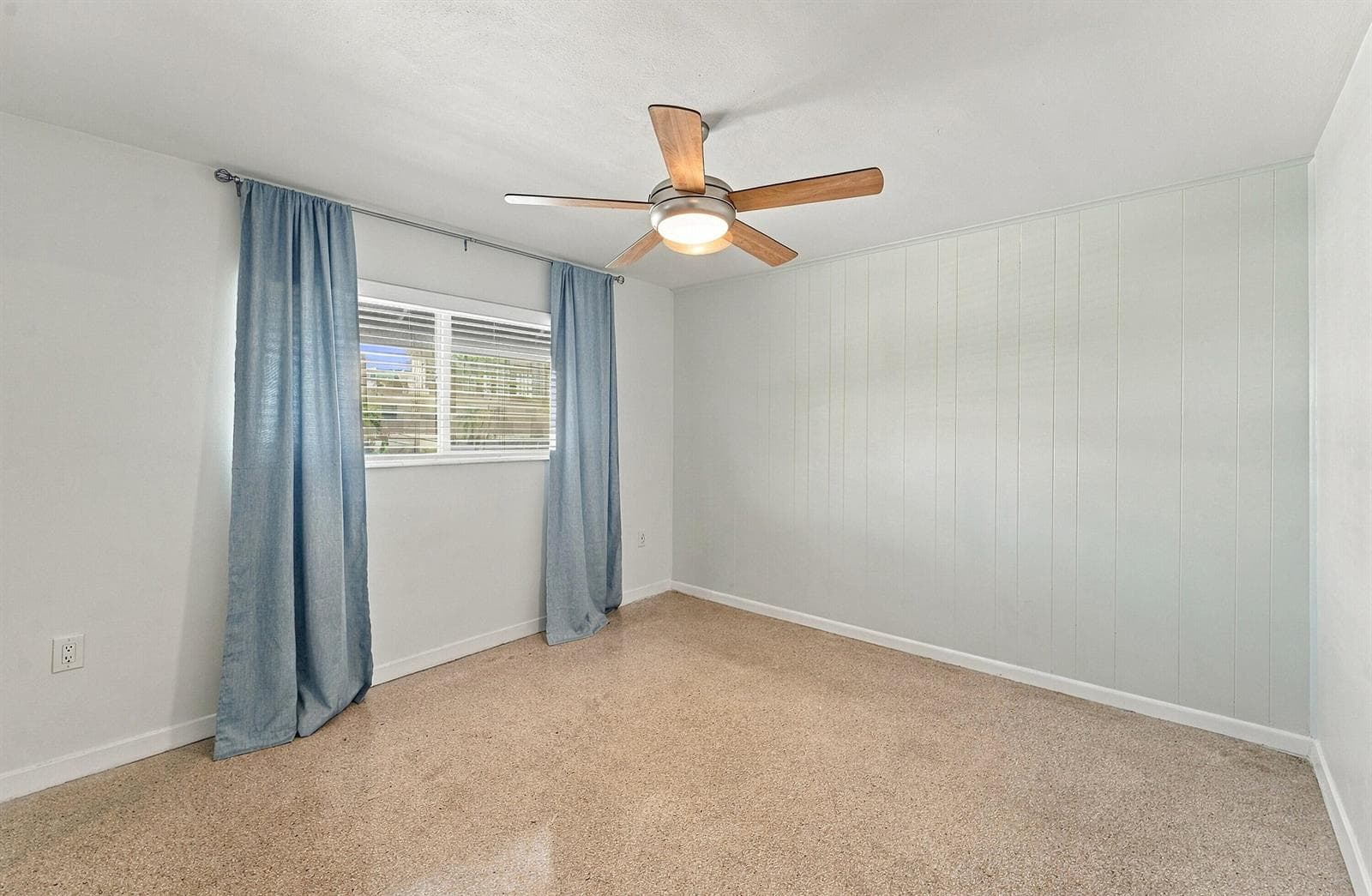 2725 NE 32ND Avenue 7 photo 9