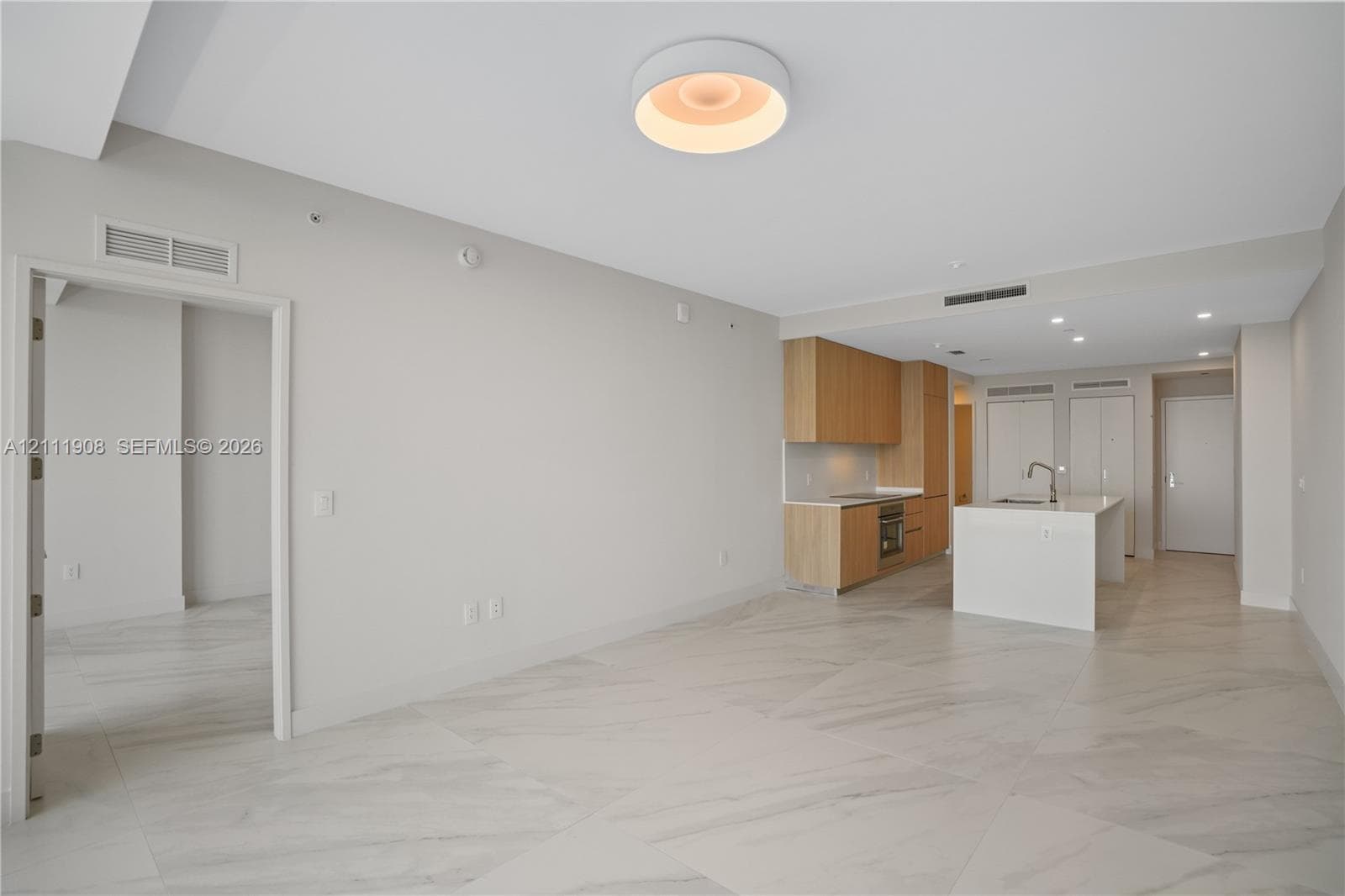 725 NE 24 ST 1604 photo 13