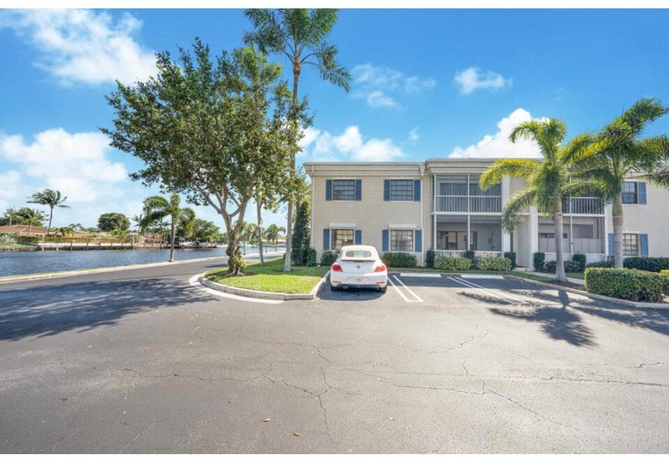 170 Cypress Club Drive 702 photo 21