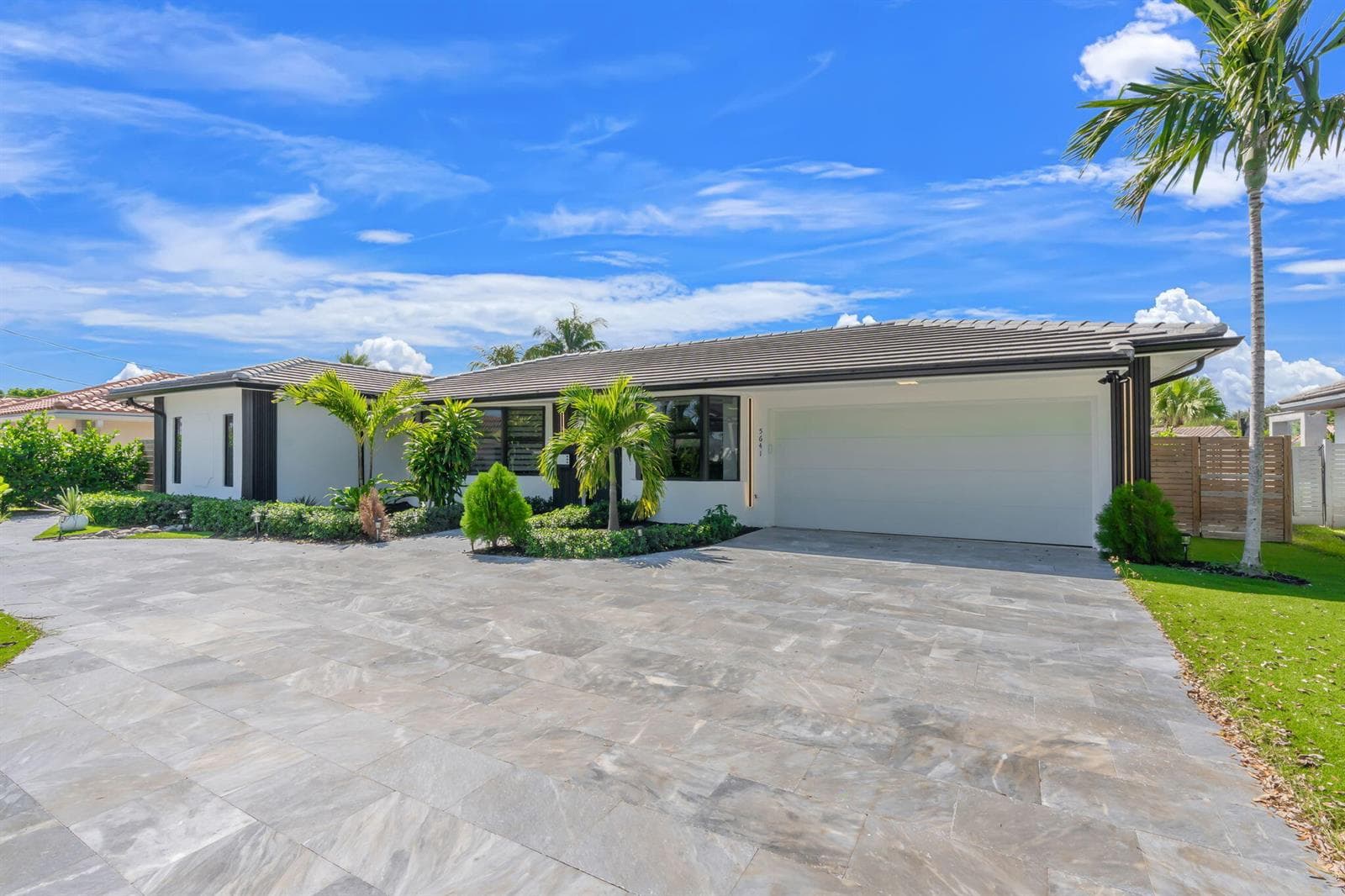 5641 BAYVIEW Drive photo 5