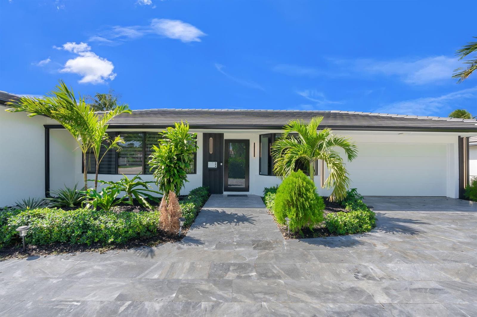 5641 BAYVIEW Drive photo 4