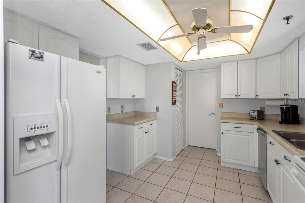 15316 GULF BOULEVARD 604 photo 11