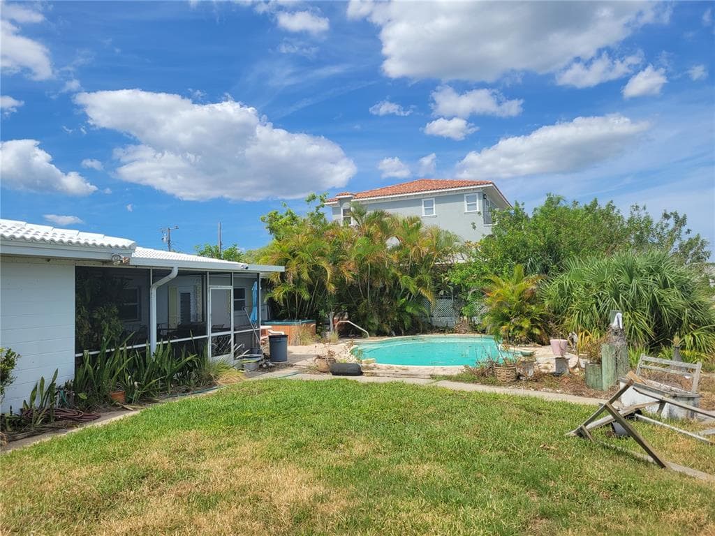 15318 HARBOR DRIVE photo 5
