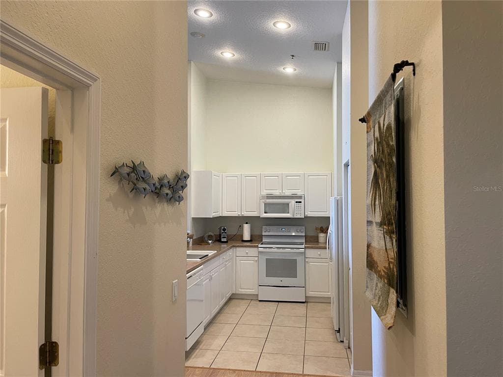 3651 S CENTRAL AVE 312 photo 18
