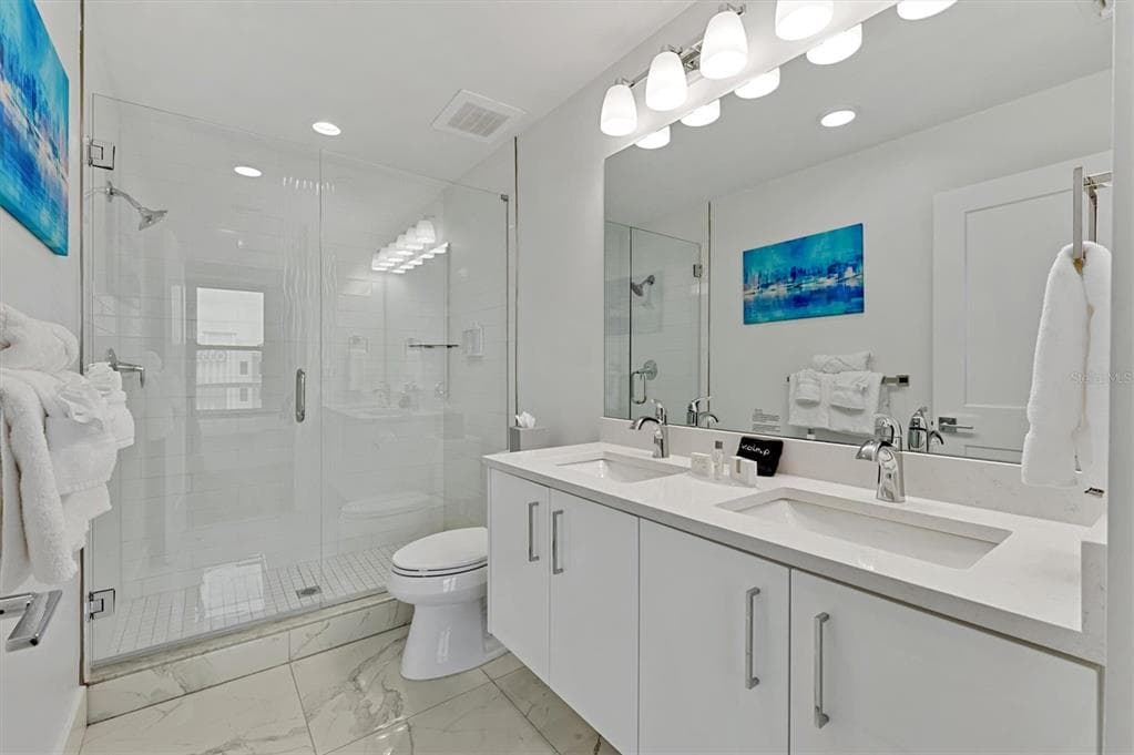 11500 GULF BOULEVARD 610 photo 17