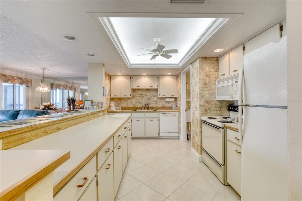 1513 OCEAN SHORE BOULEVARD 3C photo 6
