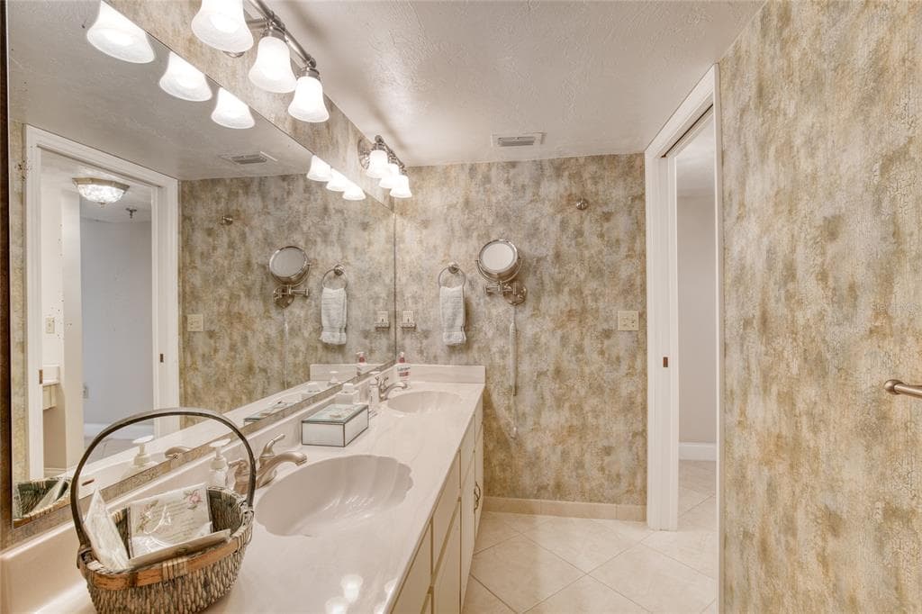 1513 OCEAN SHORE BOULEVARD 3C photo 17