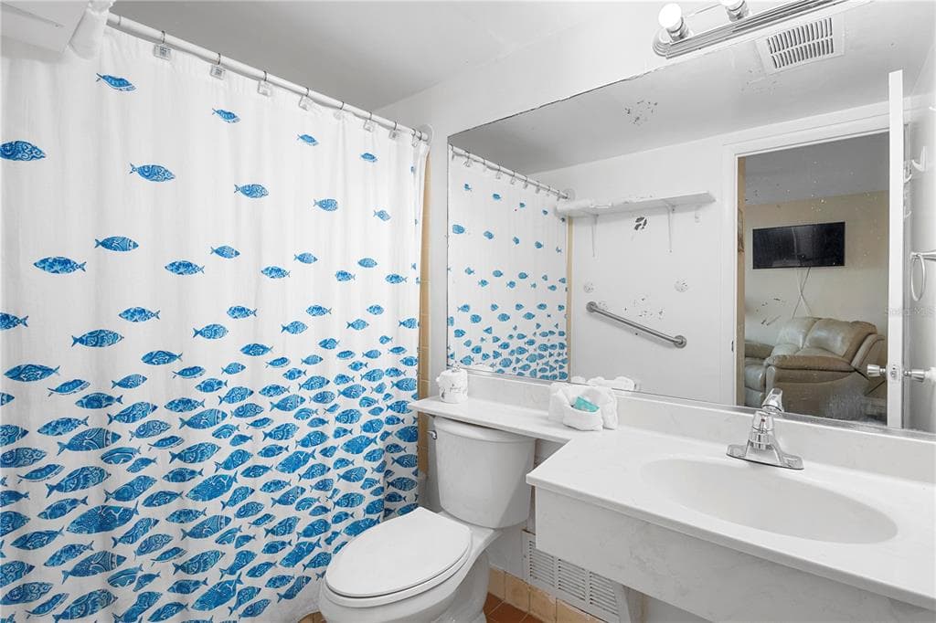 1233 S ATLANTIC AVENUE 2270 photo 13