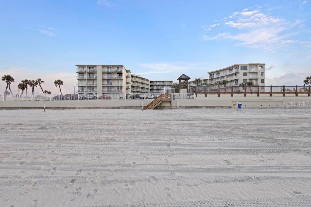 1233 S ATLANTIC AVENUE 2270 photo 16